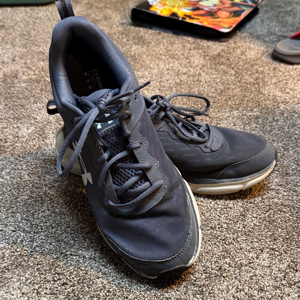 Under Armour Men's Charcoal Athletic Shoes